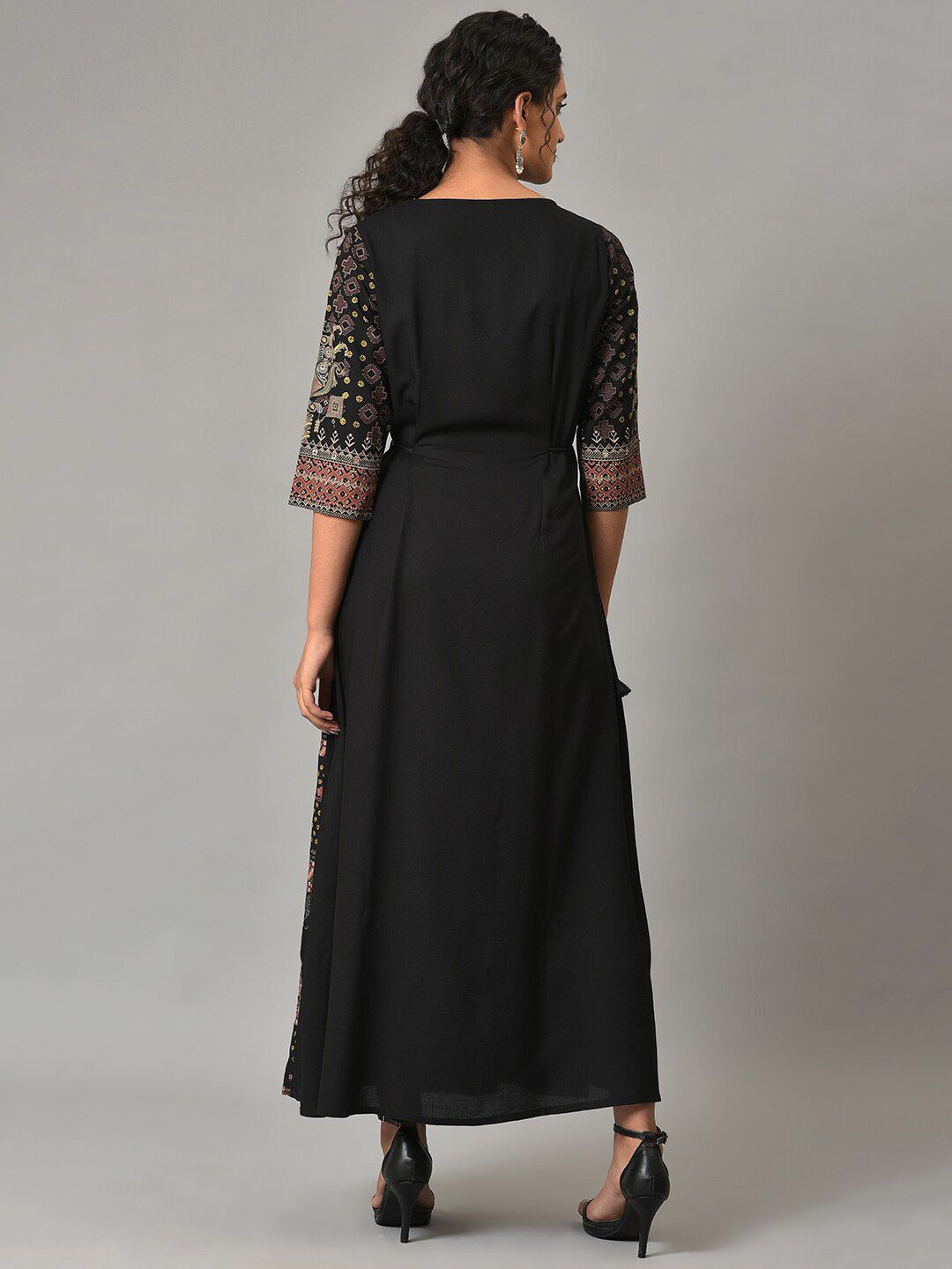 W Round Neck Ethnic Motifs Maxi Ethnic Dress