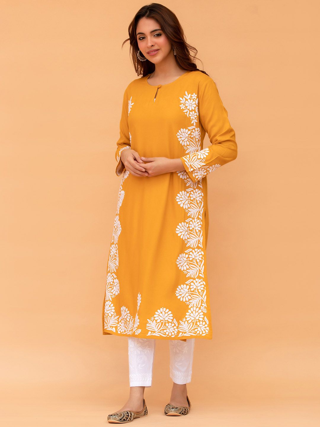 HOUSE OF KARI Ethnic Motifs Embroidered Keyhole Neck Handloom Kurta