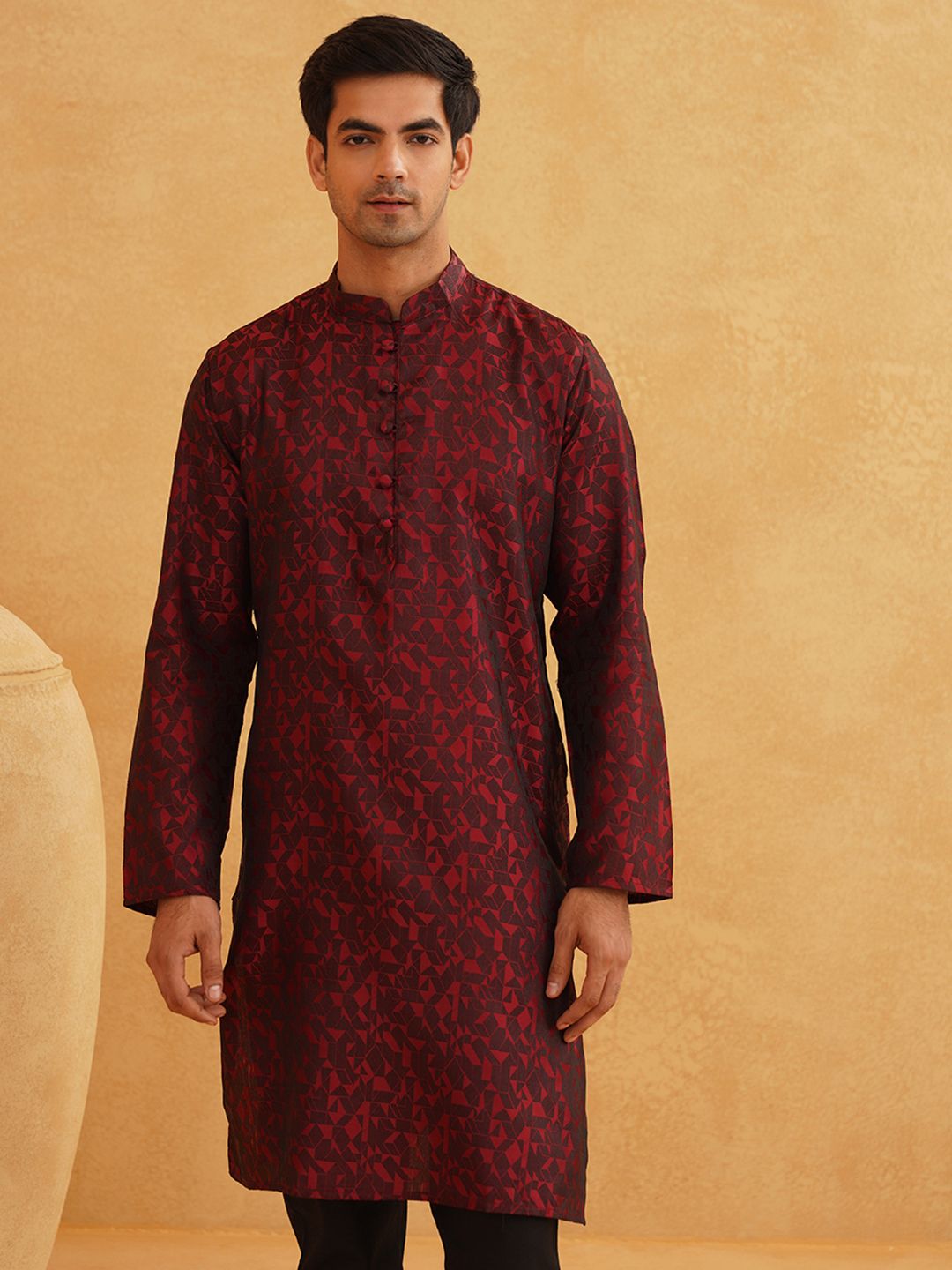 SOJANYA Men Maroon Woven Design Straight Kurta