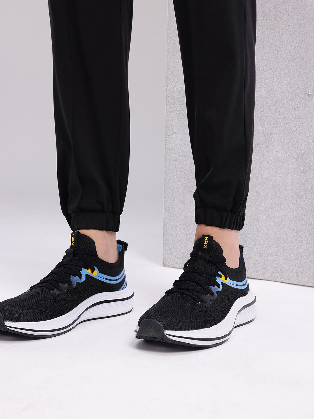 HRX by Hrithik Roshan Women Front Seam Mid-Rise Rapid-Dry Training Joggers