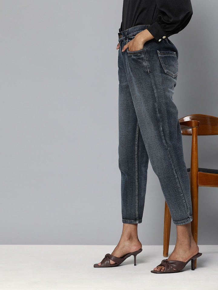 SASSAFRAS Women Navy Blue Regular Fit High-Rise Clean Look Cropped Jeans