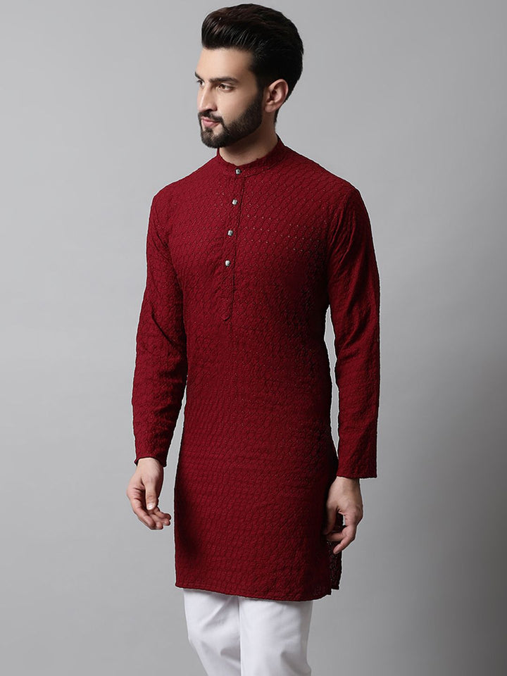 Jompers Men Maroon Floral Embroidered Thread Work Kurta