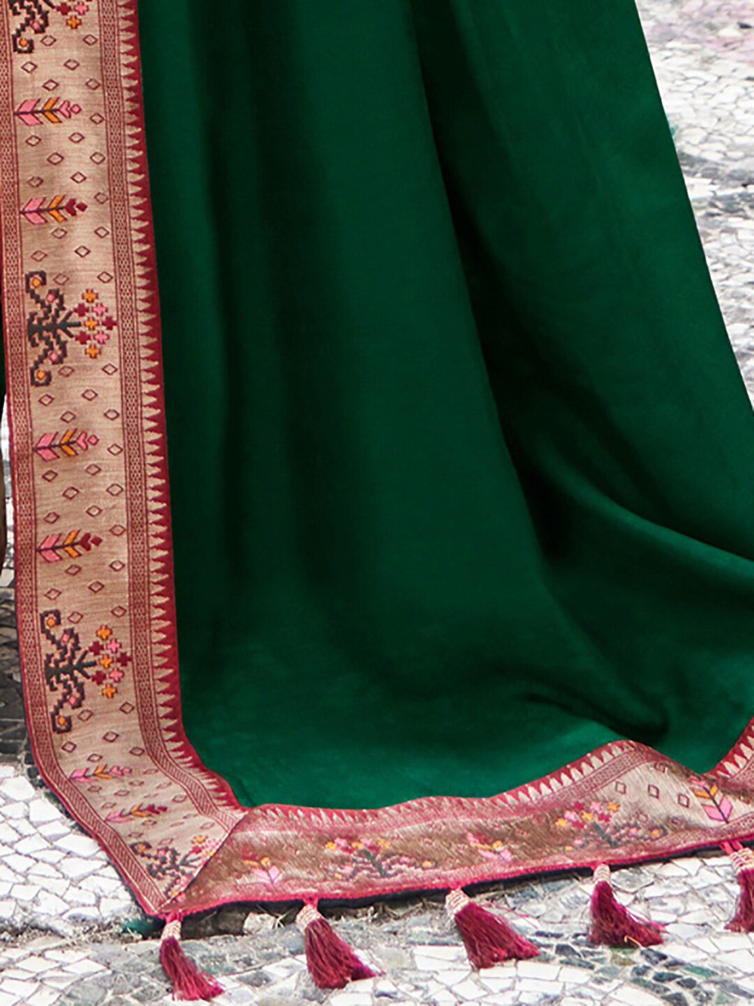 Saree mall Woven Design Zari Sarees