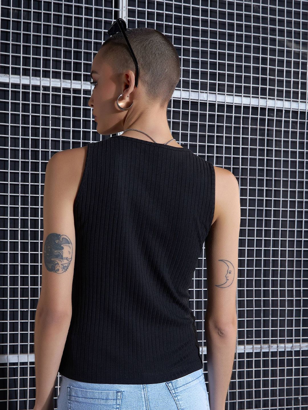 SASSAFRAS Black Lace-Up Crop Top