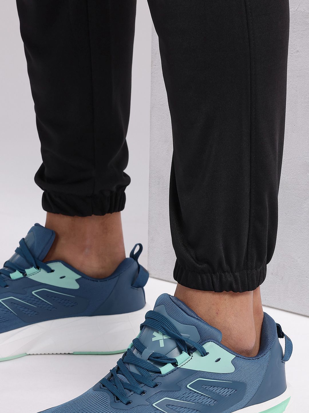 HRX by Hrithik Roshan Men Rapid-Dry Training Joggers