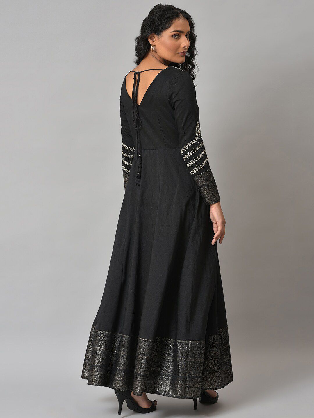 W Ethnic Motifs Embroidered Maxi Ethnic Dress