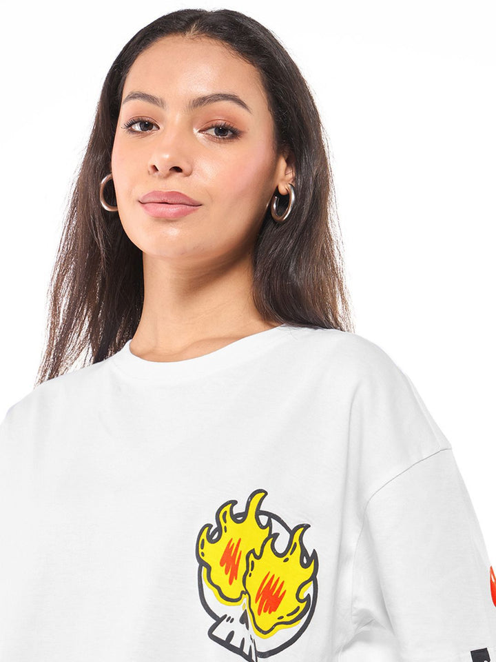 Bewakoof Women Graphic Printed Round Neck Pure Cotton Oversized T-shirt