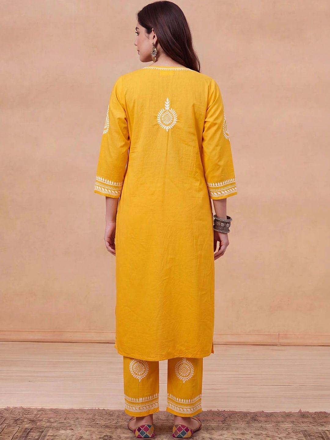 House of Chikankari Women Ethnic Motifs Embroidered Regular Chikankari Kurta with Trousers