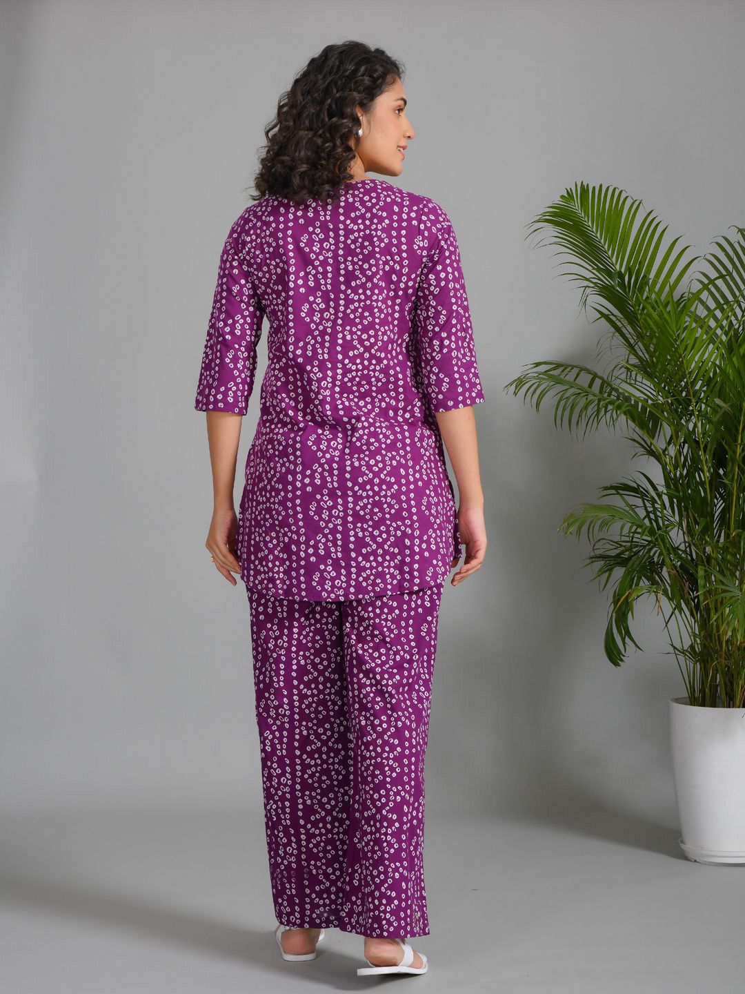 SANSKRUTIHOMES Women Pure Cotton Printed Night suit