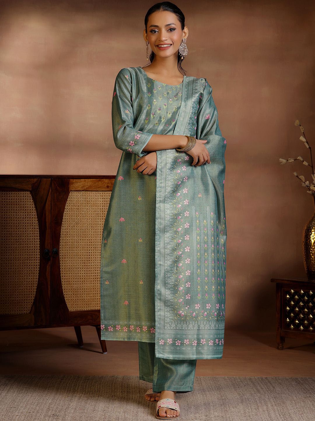Libas Floral Printed Round Neck Straight Kurta with Trousers & Dupatta