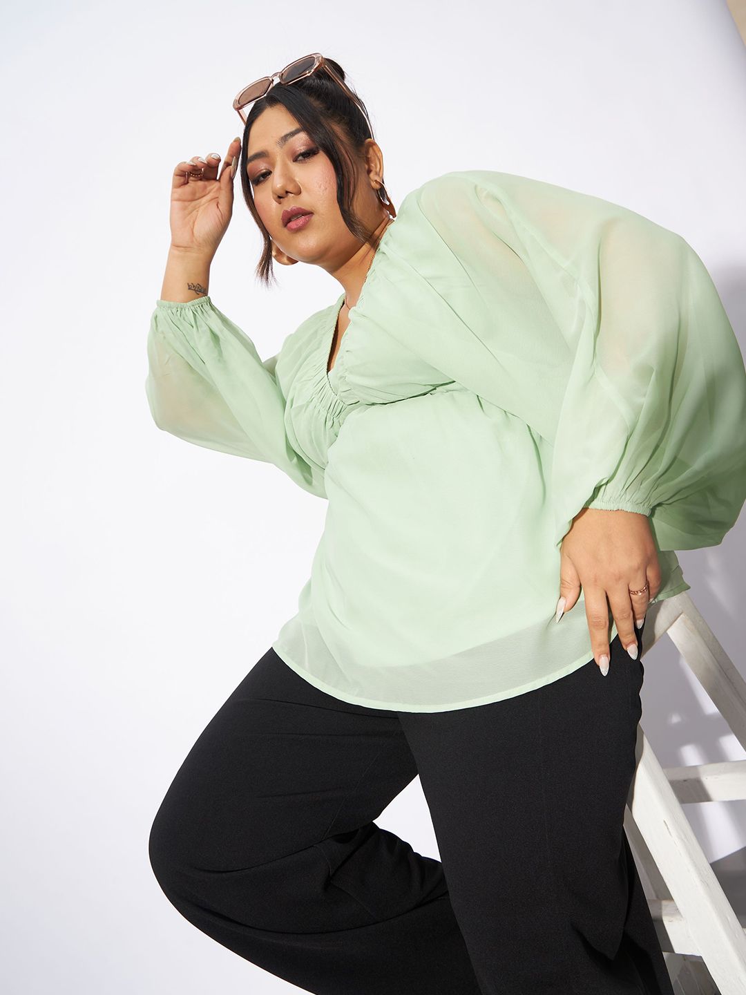 SASSAFRAS Curve Plus Size V-neck Batwing Sleeves Georgette Peplum Top