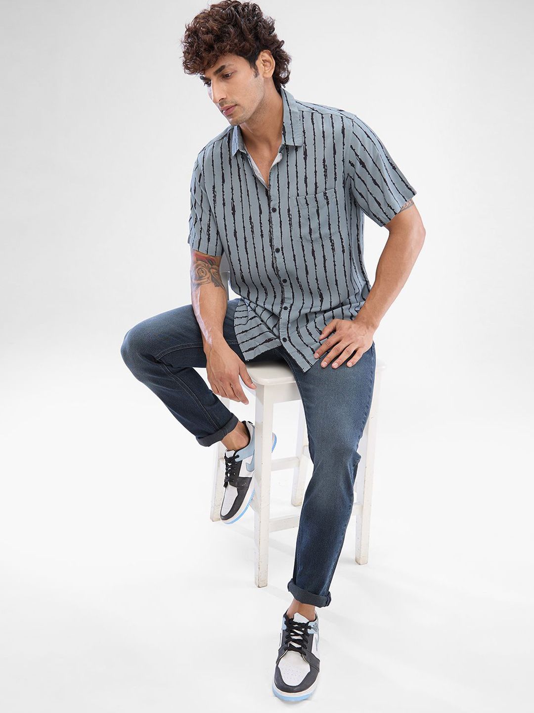 SPYKAR Men Striped Spread Collar Slim Fit Casual Shirt