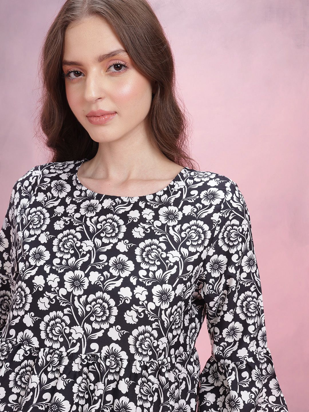 DressBerry Floral Print Bell Sleeve Peplum Top