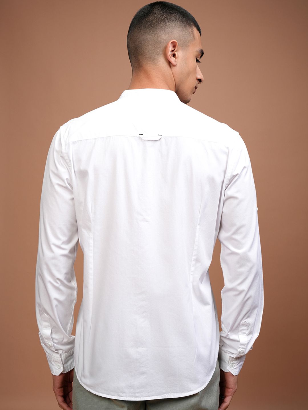 HIGHLANDER Men White Slim Fit Casual Shirt