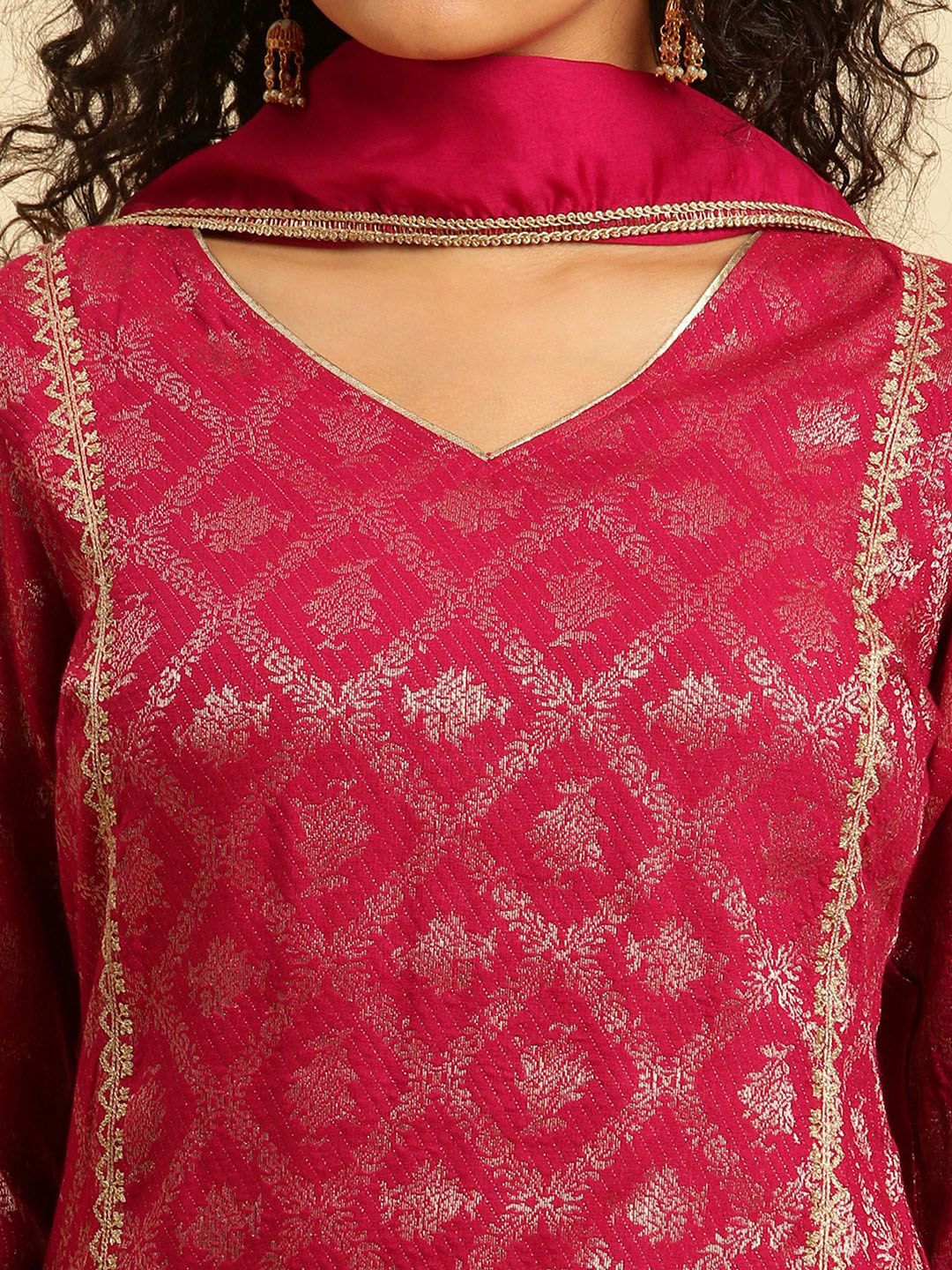 W Festive Striped Print Rayon Kurta With Flared Pant & Dupatta