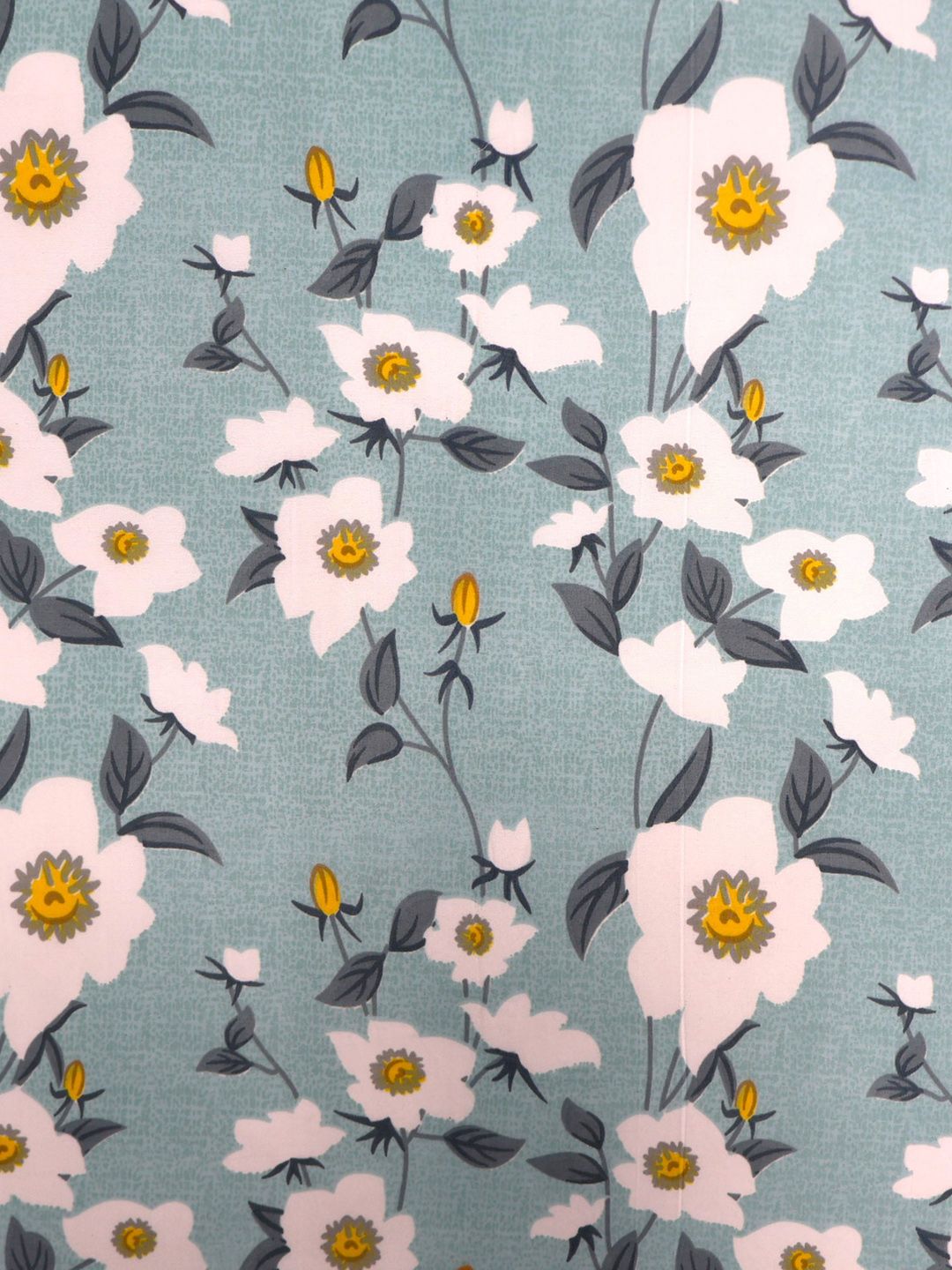 BOMBAY DYEING Fluorescent Green & White Floral 144 TC Queen Bedsheet with 2 Pillow Covers