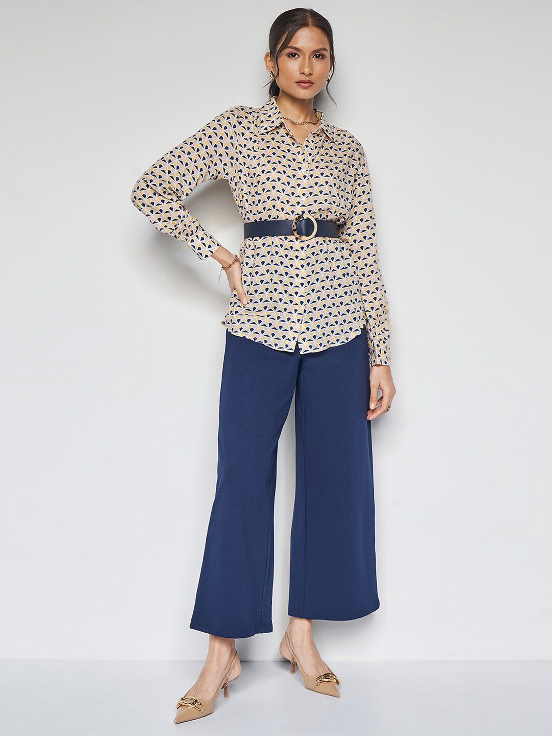 AND Floral Print Shirt Collar Cuffed Sleeves Opaque Casual Top