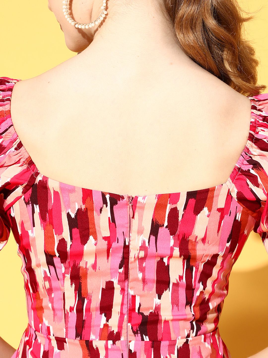 Berrylush Women Pretty Pink Abstract Cut Out Dress