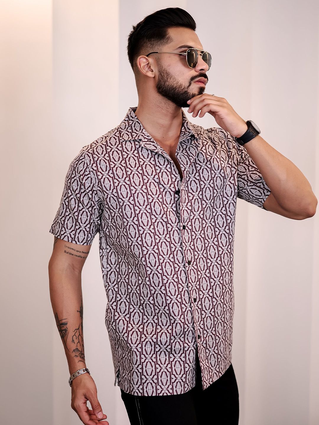 Baju Kasual Kapas Kolar Bercetak Abstrak Eszett Lelaki