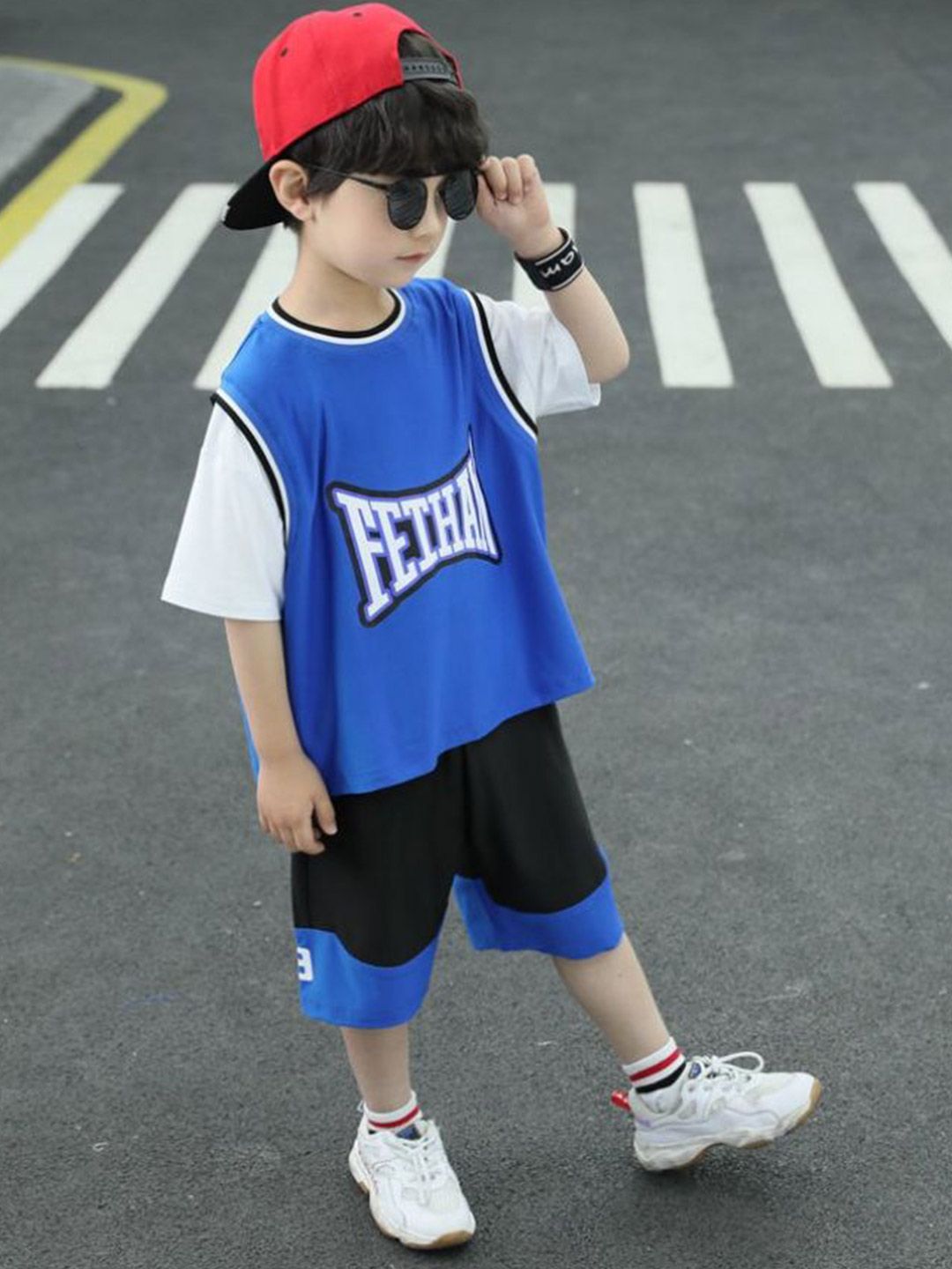 YK Boys Printed Round Neck Pure Cotton T-Shirt With Shorts
