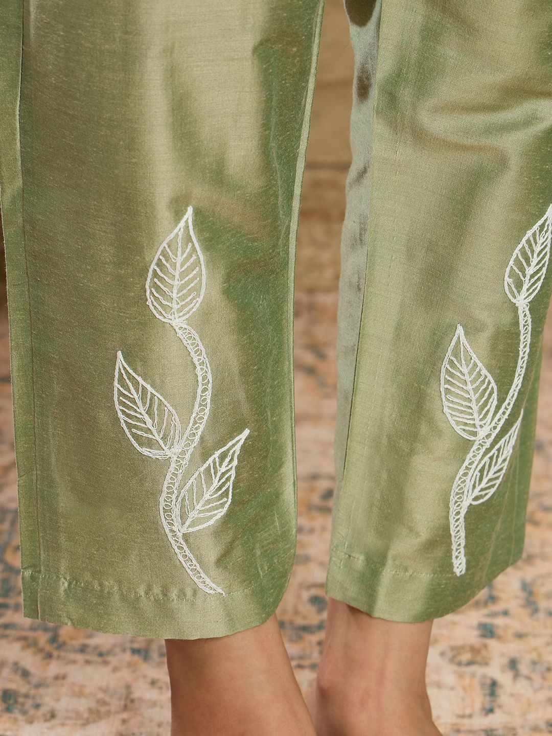 Indo Era Women Floral Embroidered Regular Thread Work Kurta with Trousers