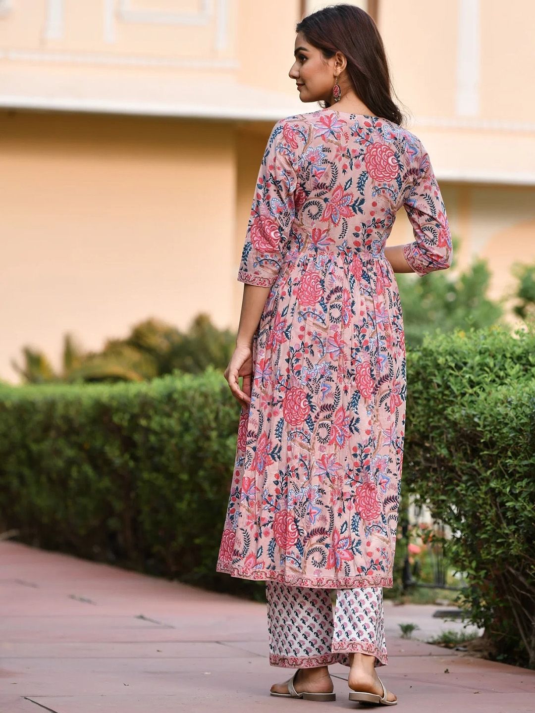 KALINI Floral Printed Regular Kurta with Trousers & With Dupatta