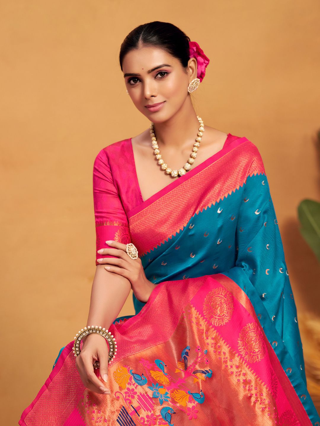 KALINI Woven Design Zari Silk Blend Paithani Saree