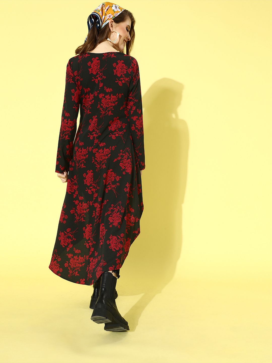 Berrylush Women Stylish Black Printed High-LowTunic