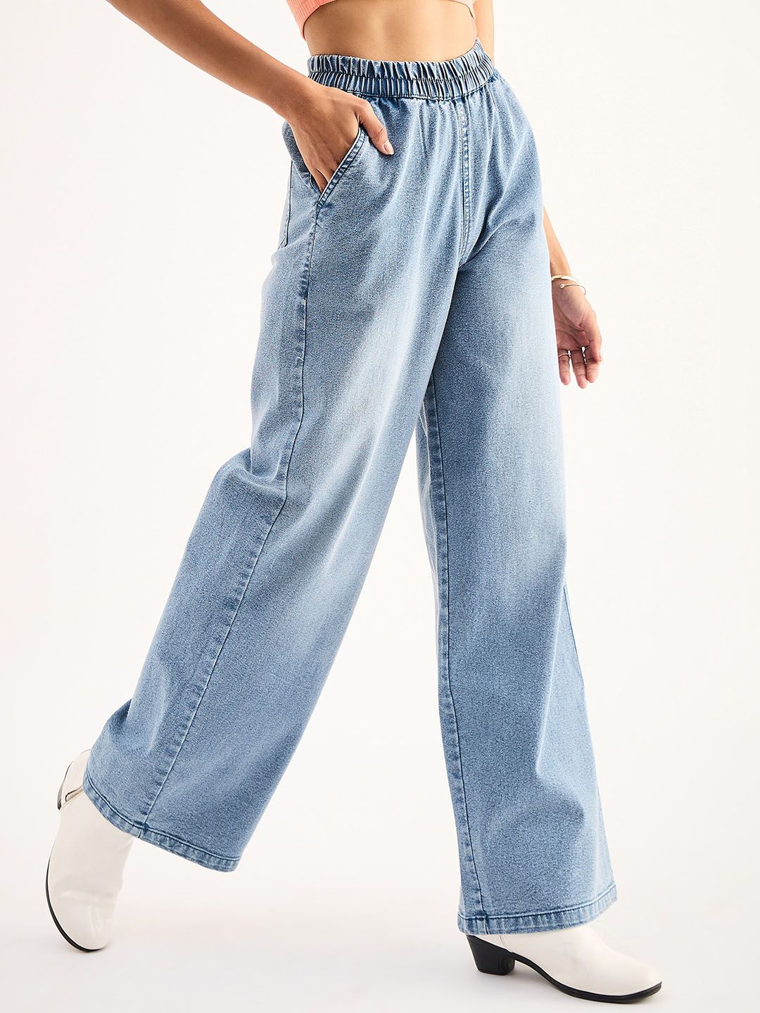 SASSAFRAS BASICS Women Clean Look Straight Fit Heavy Fade Acid Wash Stretchable Jeans