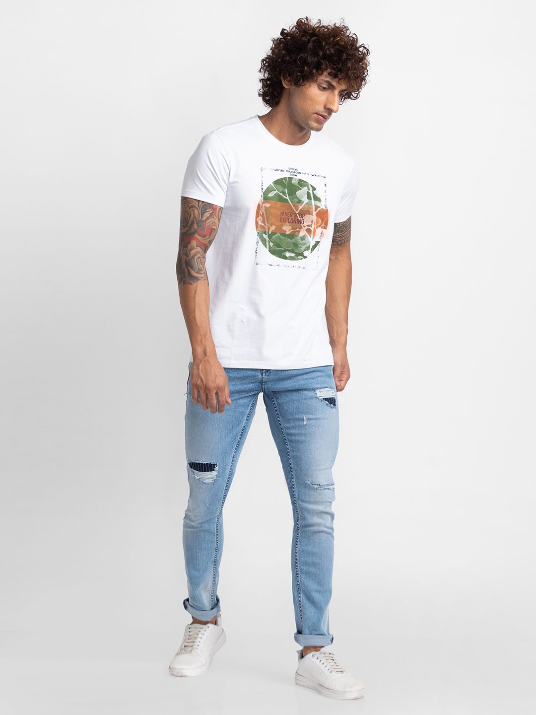 SPYKAR Men Skinny Fit Low-Rise Mildly Distressed Light Fade Stretchable Jeans