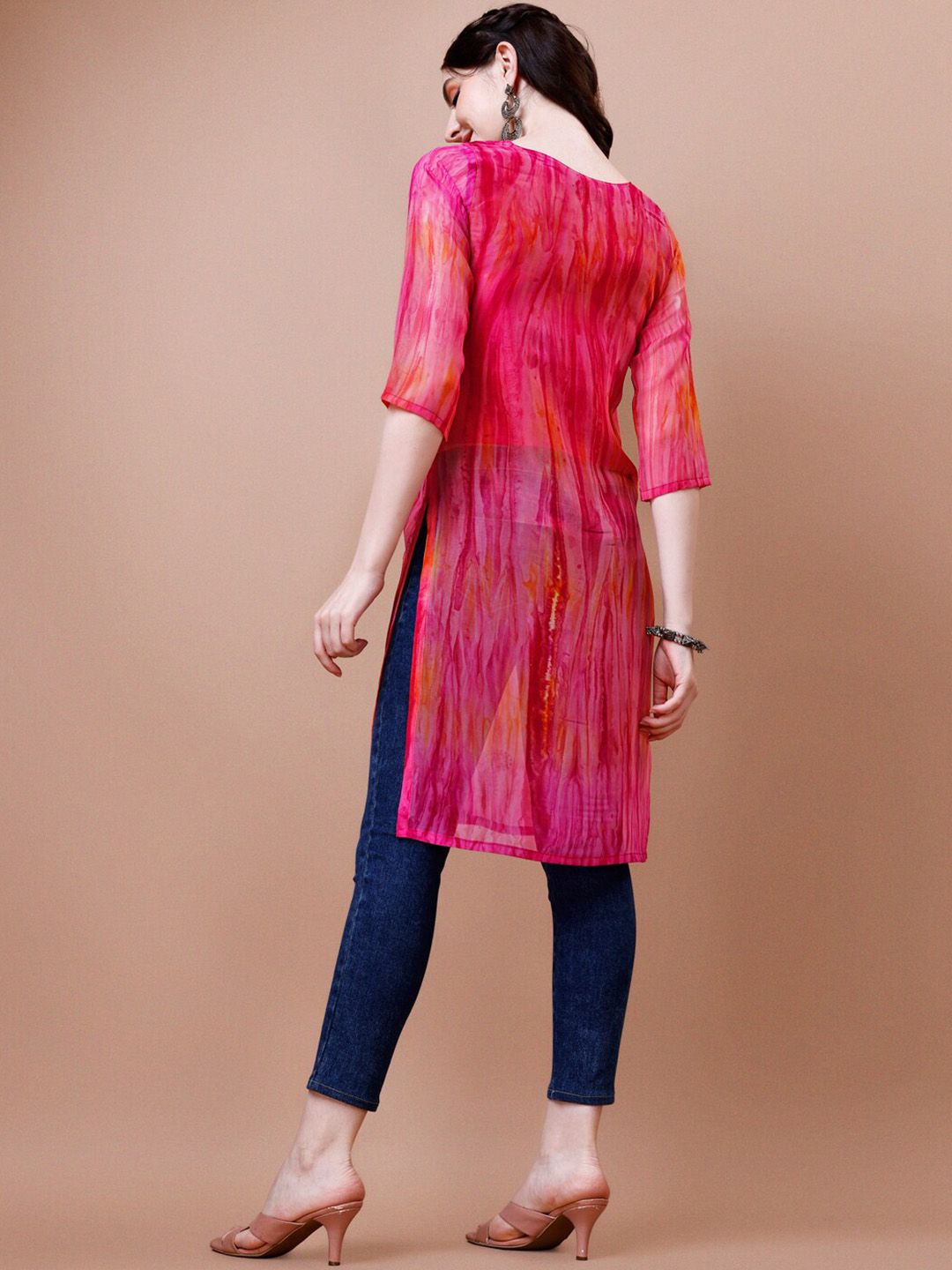 Kalini Pailey bersulam Chikankari Shadow Work Georgette Lurus Kurta