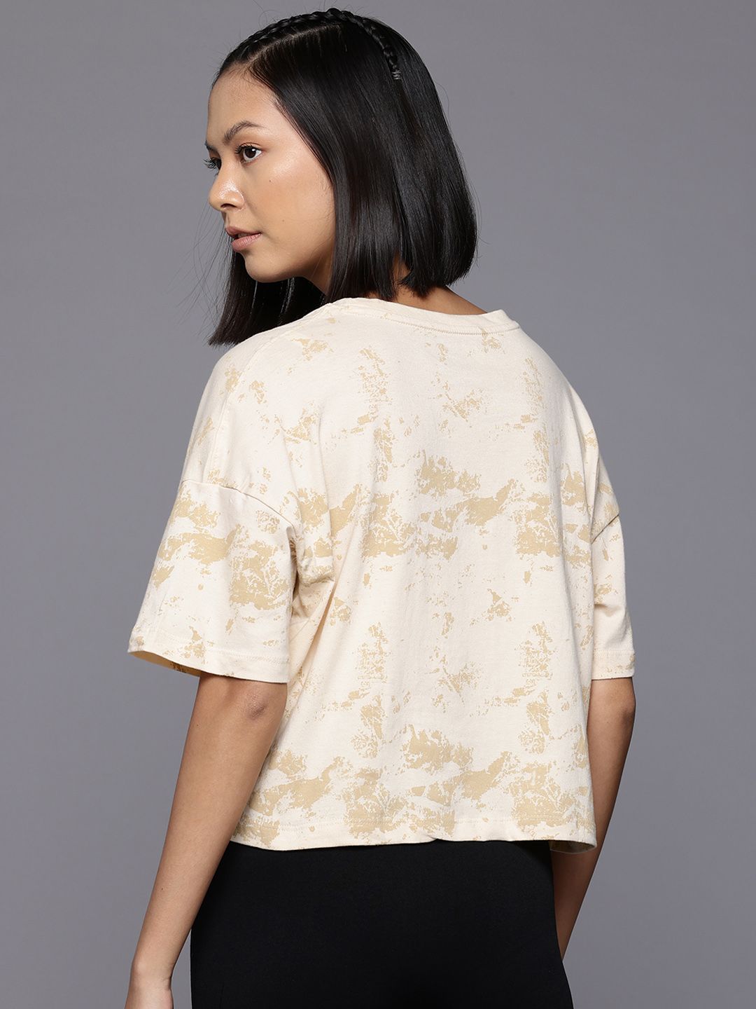 HRX by Hrithik Roshan Abstract Printed Yoga T-shirt