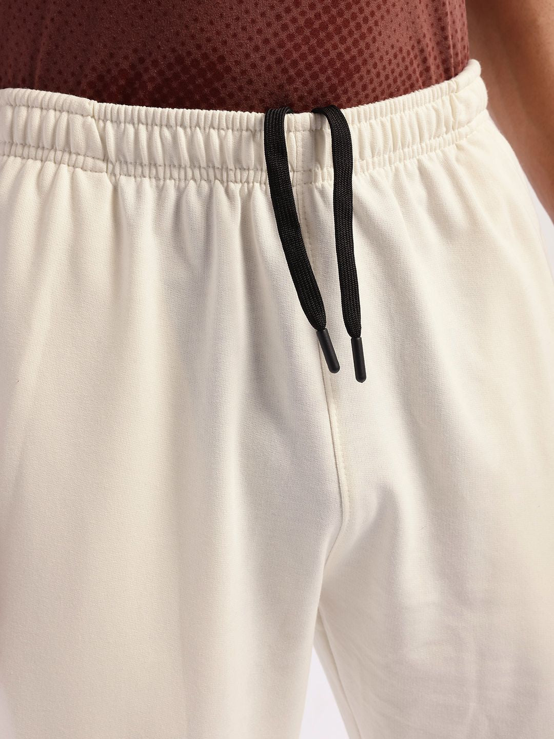 HRX by Hrithik Roshan Men Contrast Piping Mid-Rise Lifestyle Joggers