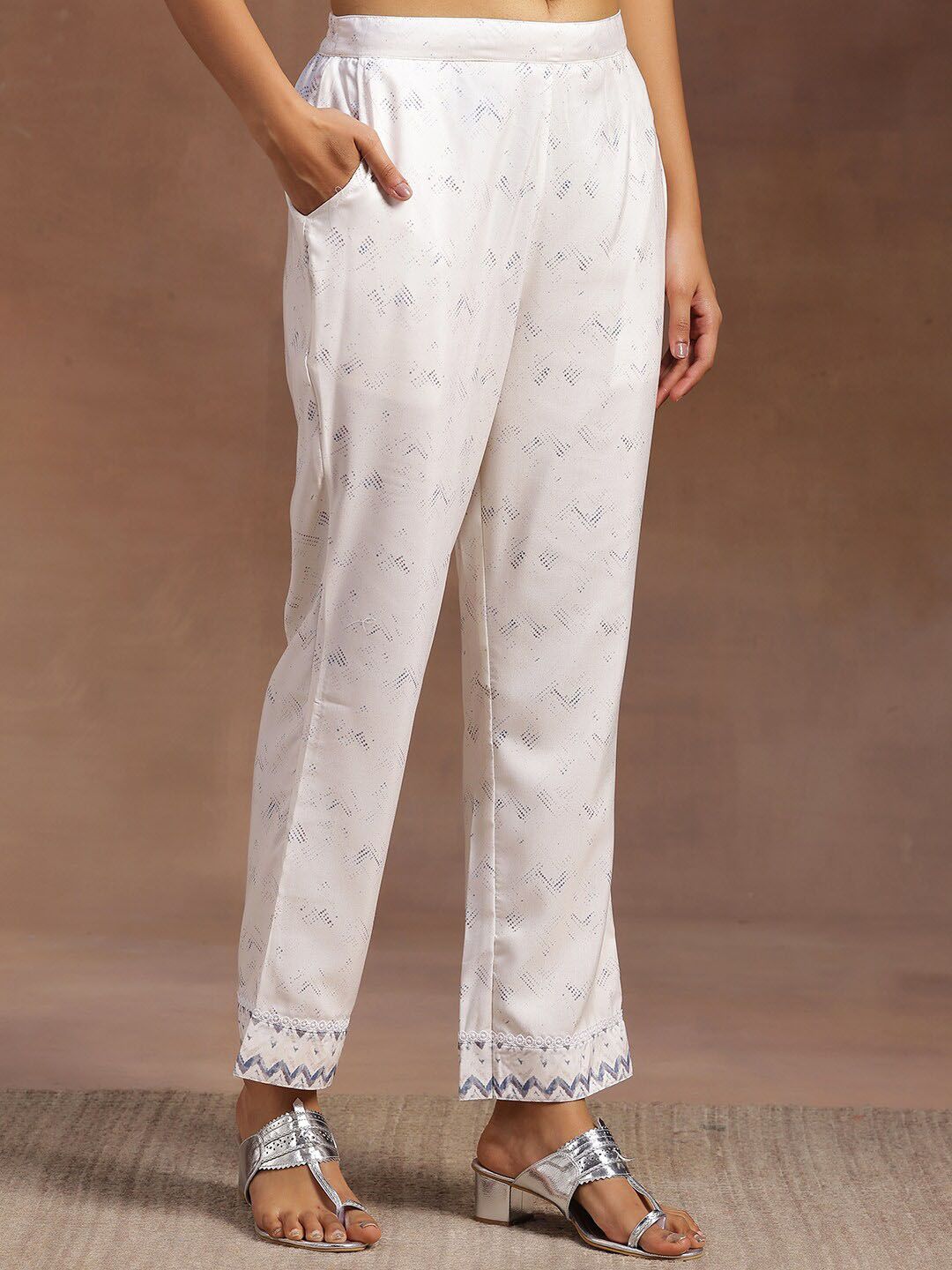 Libas Chevron Embroidered Regular Thread Work Kurta With Palazzos & Dupatta