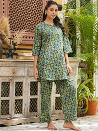 SANSKRUTIHOMES Green & Blue Ethnic Motifs Printed Pure Cotton Night Suit