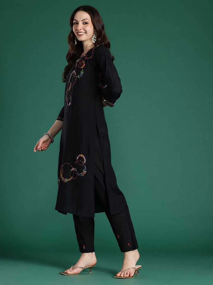 Indo Era Floral Embroidered Thread Work Kurta with Trousers & With Dupatta