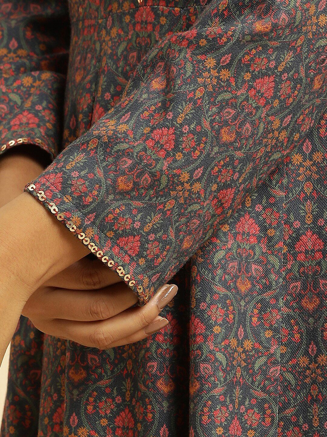 W Ethnic Motifs Printed Regular Sequinned Kurta with Trousers