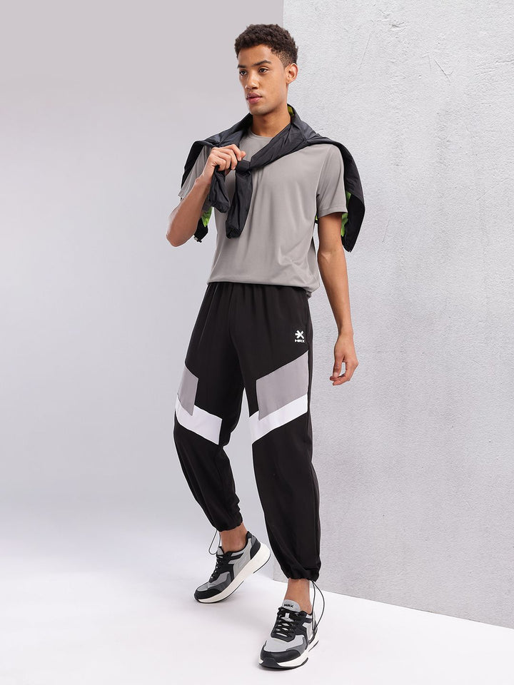 HRX by Hrithik Roshan Men Lifestyle Colorblocked Joggers with Toggle