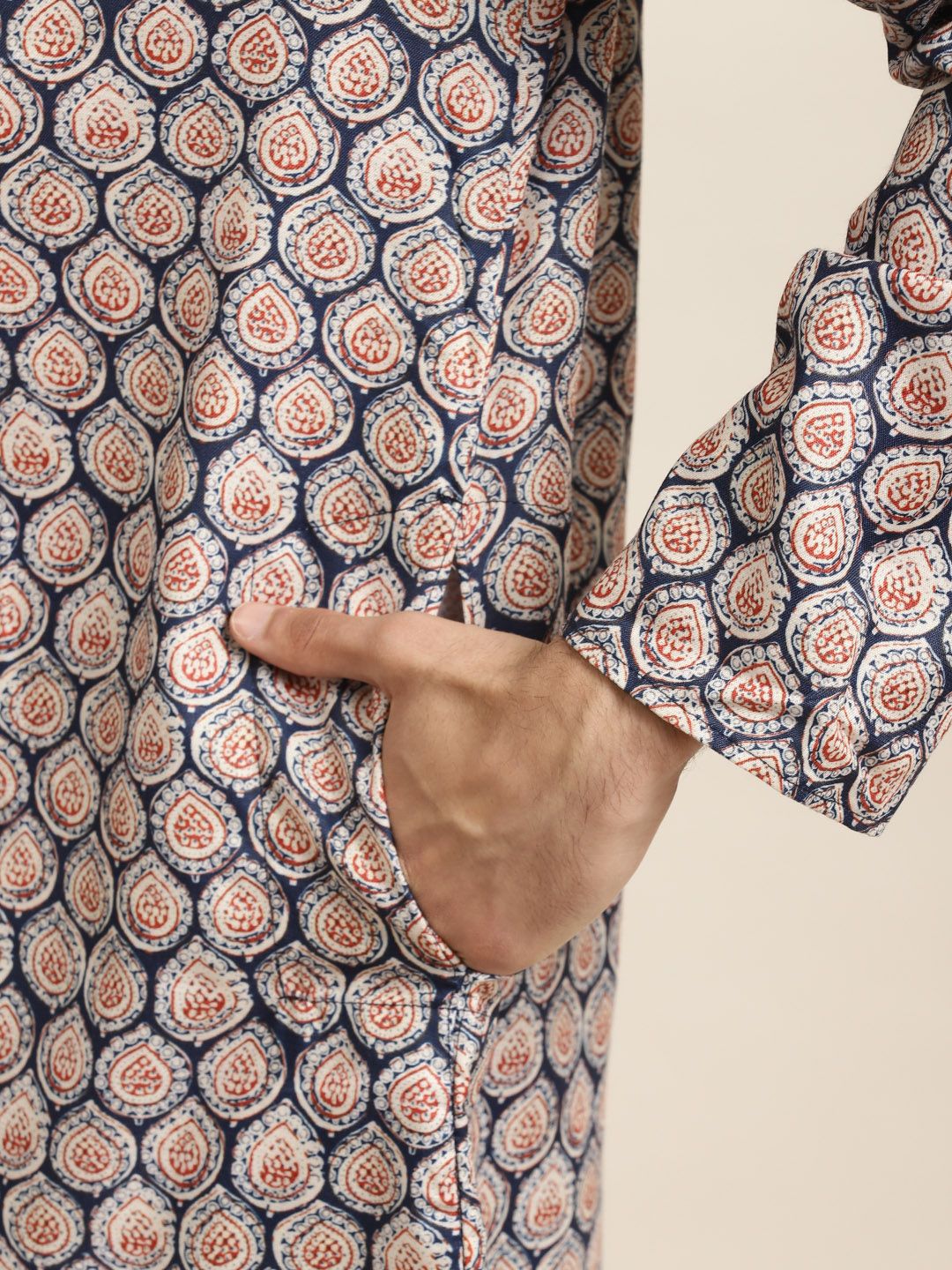 SOJANYA Men Navy Blue & Beige Ethnic Motifs Printed Pure Cotton Kurta