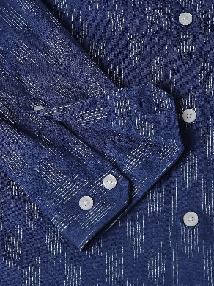 VASTRADO Men Classic Slim Fit Opaque Checked Casual Shirt