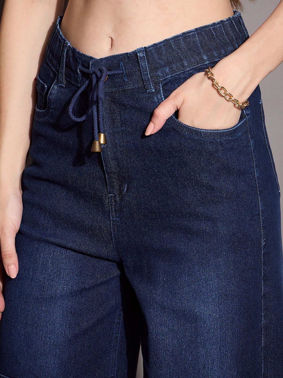 SASSAFRAS BASICS Wanita Selesa Lurus Fit Tinggi Bertingkat Cahaya Pudar Jeans Boleh Renggang