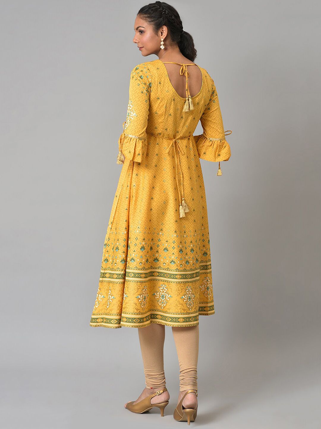 AURELIA Festive Floral Print Crepe Kurta