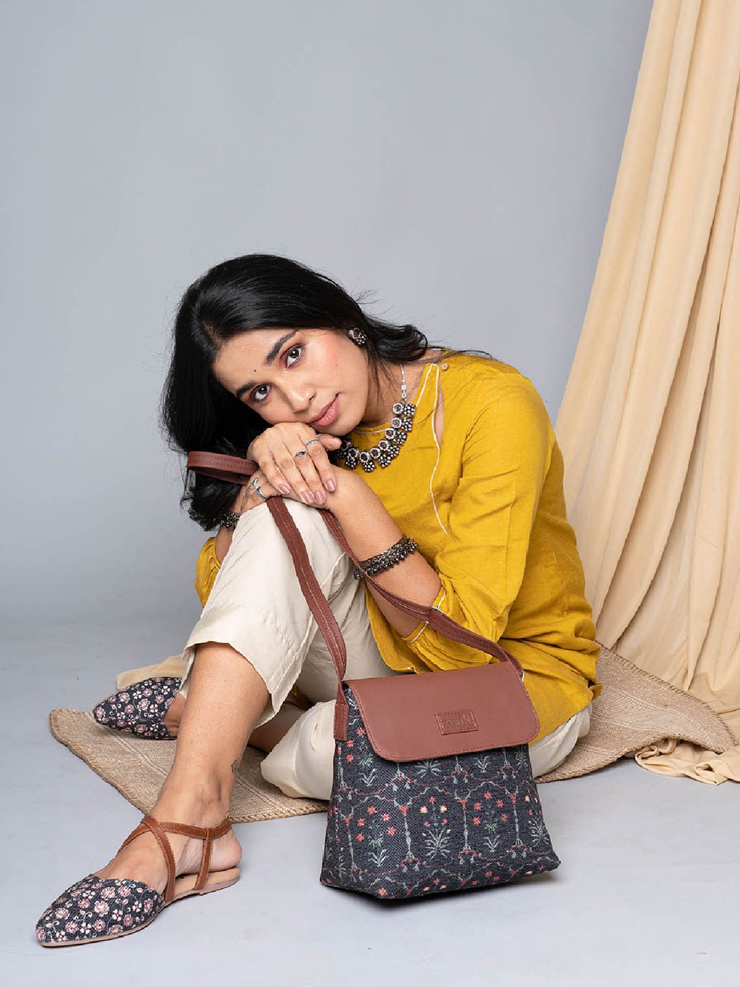 ZOUK Ethnic Motifs Printed Structured Sling Bag