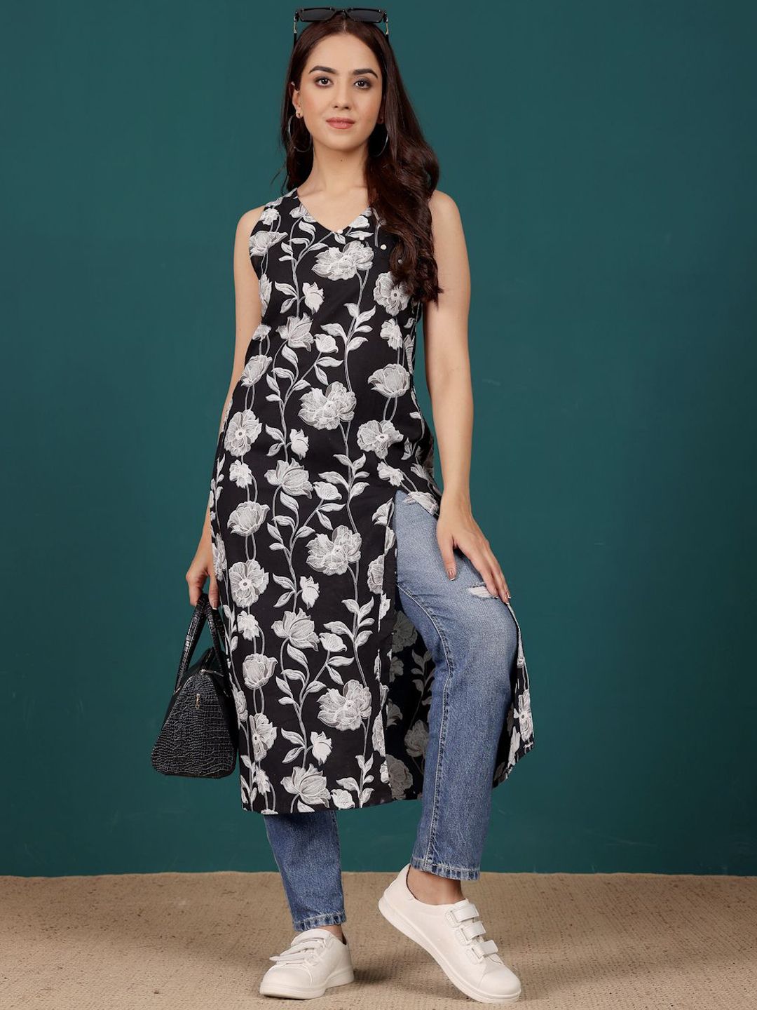 Varanga Women Floral Printed Floral Kurta