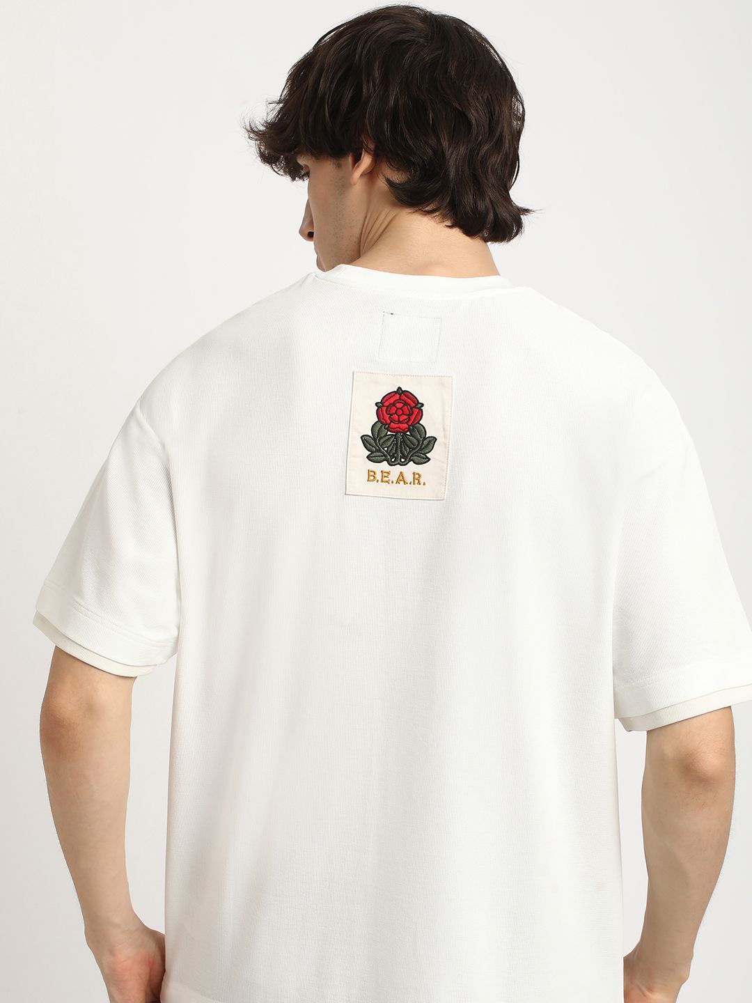 THE BEAR HOUSE Oversized Applique Design Crew Neck T-shirt