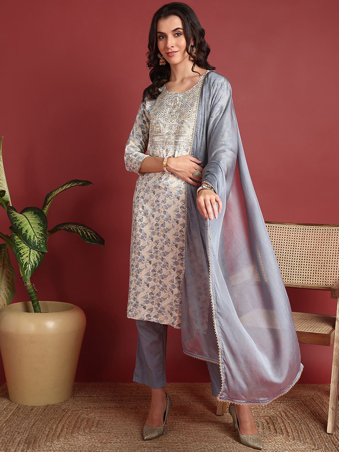 KALINI Women Printed Regular Sequinned Kurta with Trousers & With Dupatta
