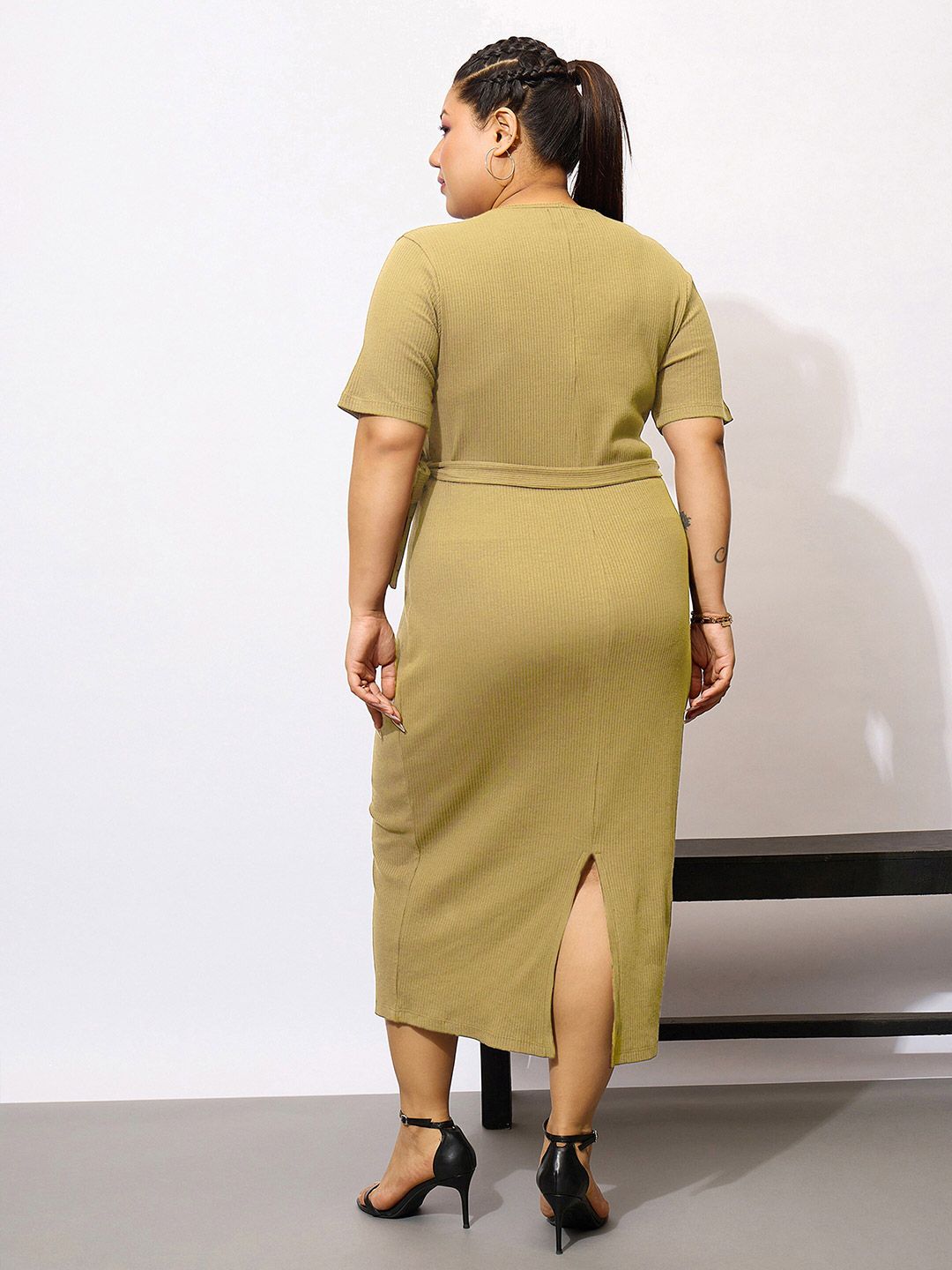 SASSAFRAS Curve Plus Size V-Neck Tie-Ups Detail Wrap Midi Dress