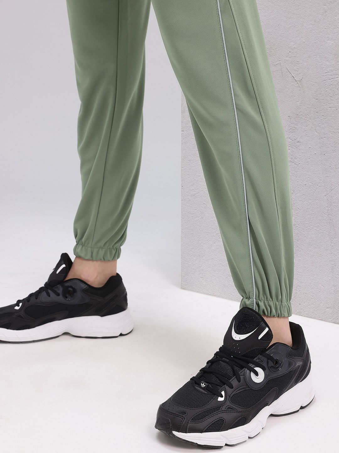 HRX by Hrithik Roshan Women Running Track pants