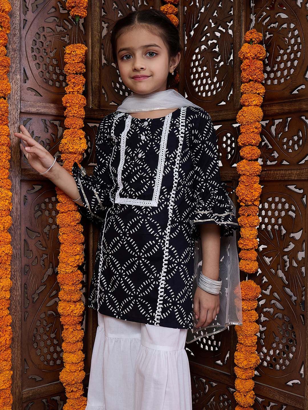 pspeaches Girls Ethnic Motifs Printed Flared Sleeves Straight Kurta With Sharara & Dupatta