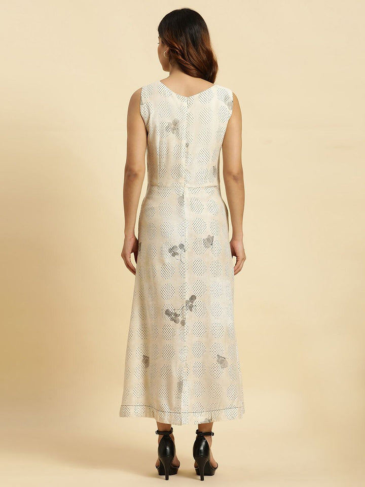 W White Floral Print Maxi Dress